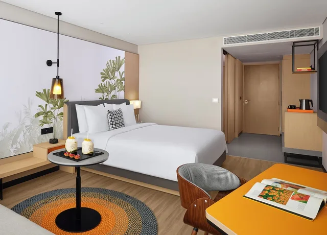 غرفة أساسية بسرير كينج، Hyatt Centric Hebbal Bangalore 2/3