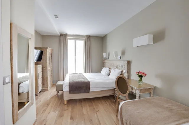 غرفة ثلاثية بسرير مزدوج وسرير فردي، Hotel Du Printemps 4/6