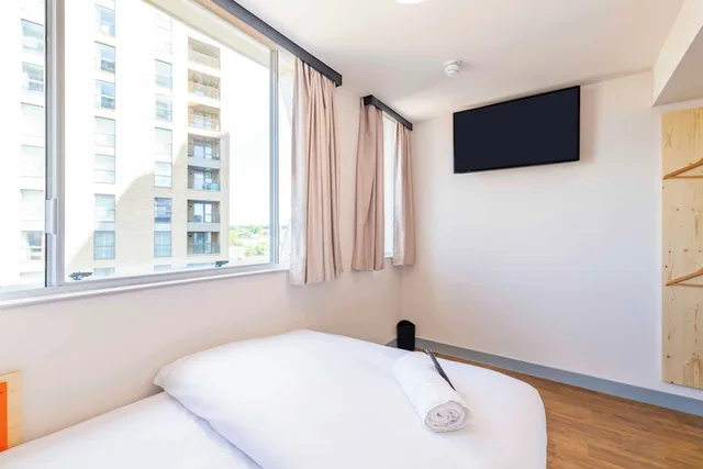 غرفة قياسية بسرير مزدوج لذوي الإعاقة، easyHotel Croydon 4/10