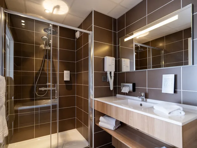 جناح بريستيج، Golden Tulip La Baule 5/6