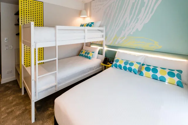 غرفة عائلية بسرير مزدوج وسرير بطابقين، Ibis Styles East Perth 12/17