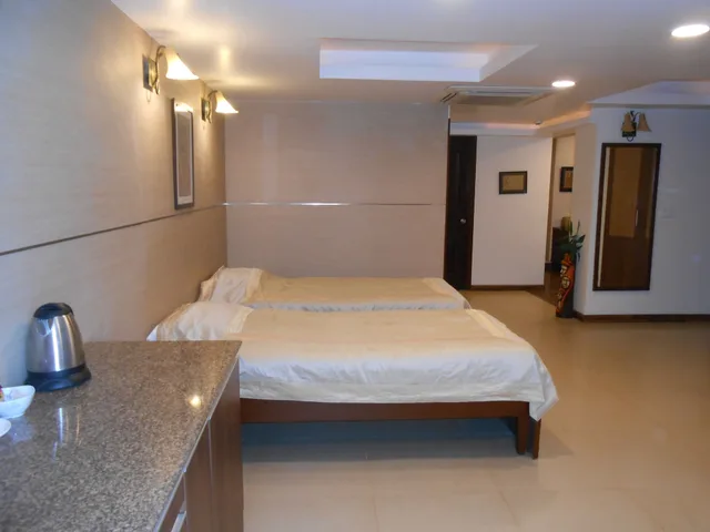 جناح بزنس بسريرين منفصلين بشرفة بغرفة نوم واحدة، Brunton Heights 3/4