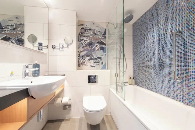 غرفة قياسية بسرير مزدوج، HOLIDAY INN EDINBURGH 7/8