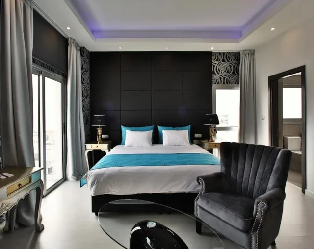 جناح جونيور بسرير كينج، The Josephine Hotel 1/2