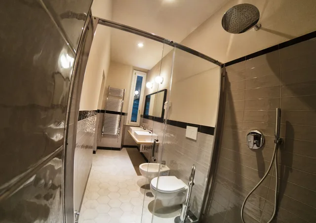غرفة تنفيذية عائلية بسريرين مزدوجين، Hotel Touring Wellness Beauty 3/4
