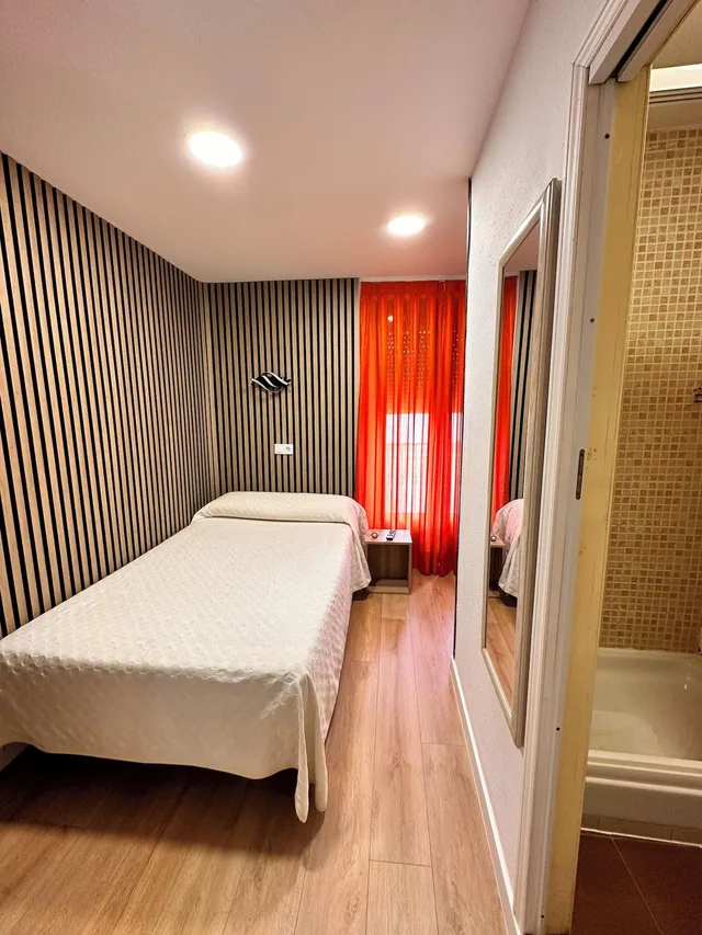 غرفة مفردة، Hostal Rober 2/25