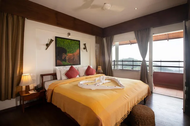 غرفة بسرير كينج بجاكوزي، Blackberry Hills Munnar - Nature Resort & Spa 1/2