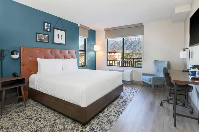 Traditional, King Bed, Four Points by Sheraton Ontario-Rancho Cucamonga 3/9