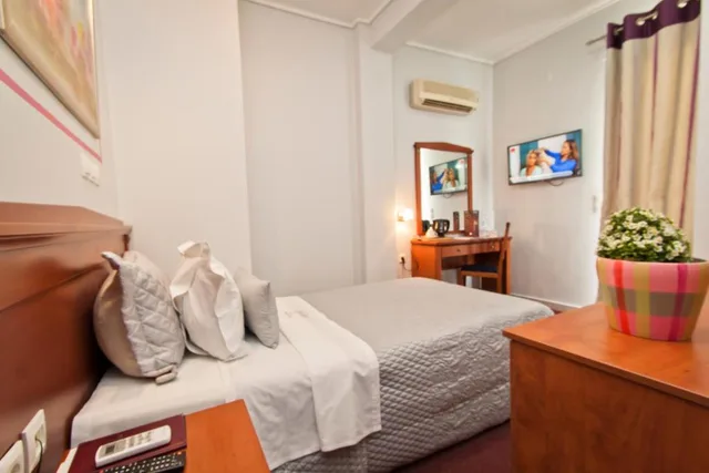غرفة اقتصادية بسرير مزدوج أو سريرين منفصلين، Triton Hotel 3/4
