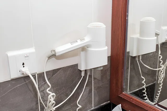 Colonial, Double Bed, Balcony، Cheathata Cta Hotel Siem Reap 8/8