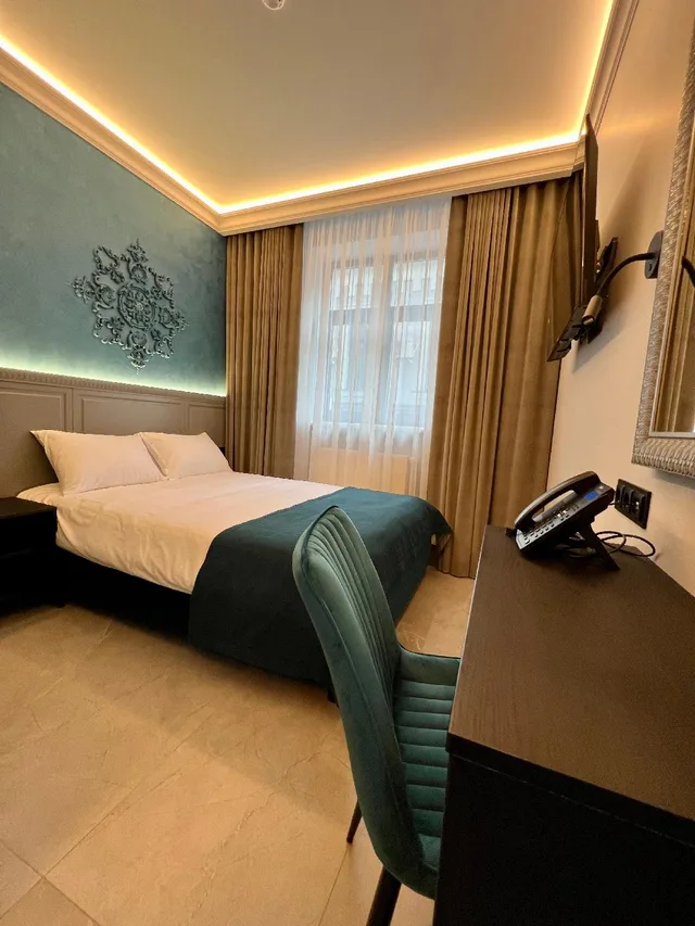 غرفة مفردة بسرير مزدوج، Richmond Hotel 1/2