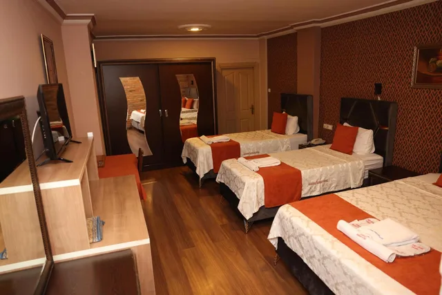 غرفة قياسية رباعية، Adana Saraya Hotel 1/10