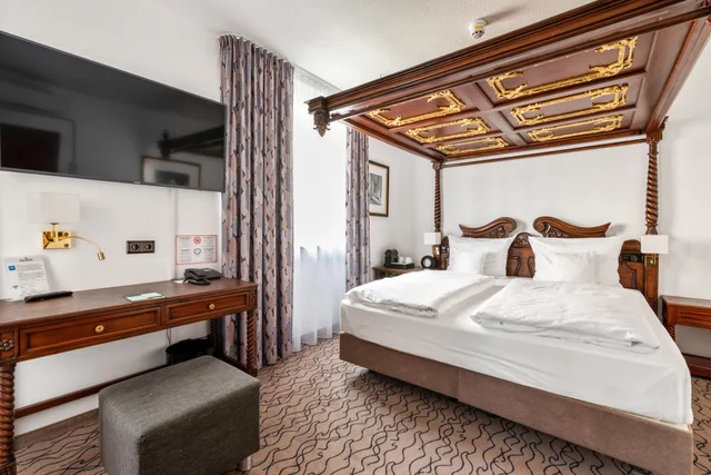 غرفة كلوب بسرير مزدوج، Kings Hotel Center 2/8