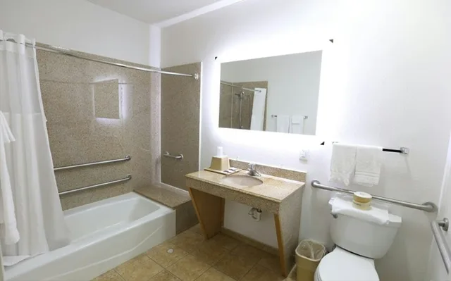 غرفة بسريرين كوين لغير المدخنين، Hotel O Executive Inn & Suites Cuero Hwy 87 3/3
