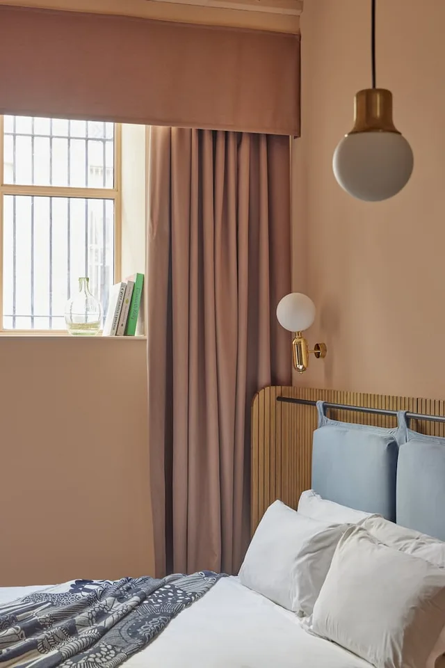 Inner, Studio, Queen Bed، Whitworth Locke 6/9