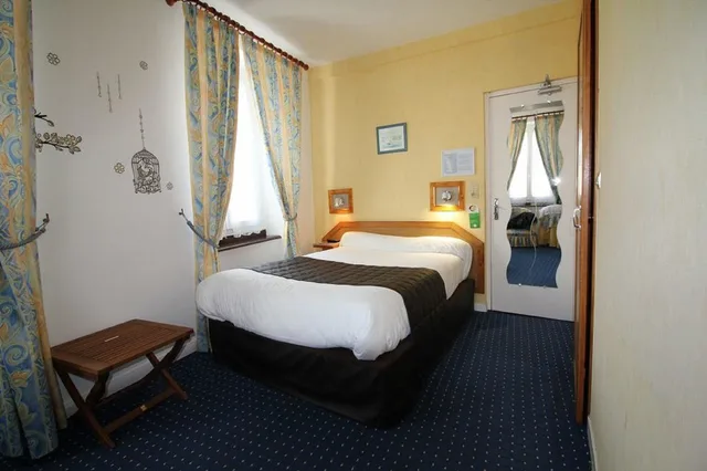غرفة كومفورت بسرير مزدوج، Hotel D'angleterre 4/6