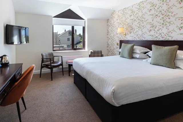 Classic, King Bed, Pet Friendly, Lake District Castle Inn 3/7