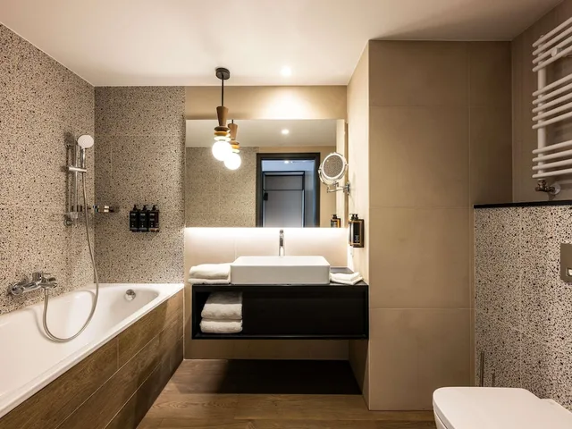 غرفة بريفيليج بسرير مزدوج بإطلالة على الجبل بشرفة، Mercure Szczyrk Resort 3/5