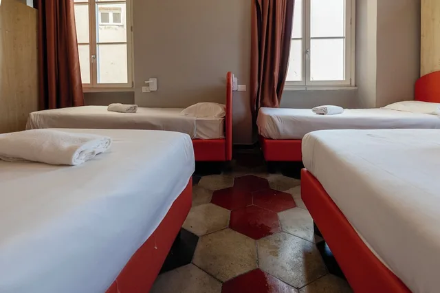 سكن مشترك بخمسة أسرّة للنساء، Borgo Ripa Urban Travel 1/2