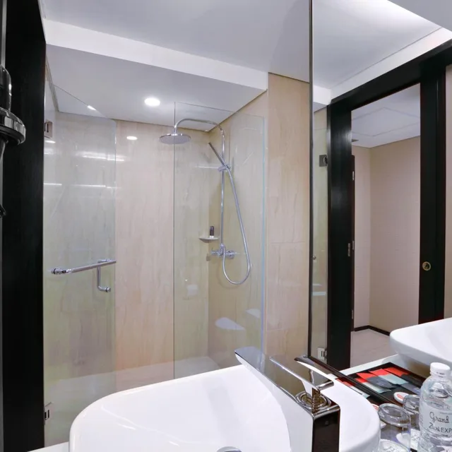 Deluxe, Cabana، The Alts Hotel Palembang 5/5
