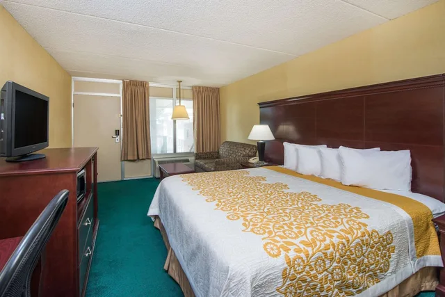 غرفة قياسية بسرير كينج، Days Inn by Wyndham Paducah I-24 Exit 4 4/10