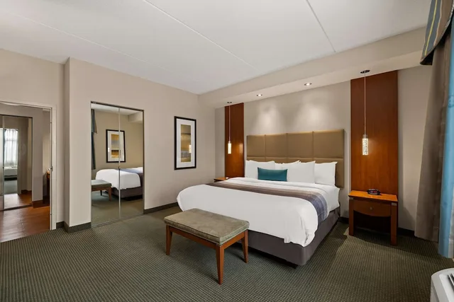 جناح بسرير كينج، Best Western Plus Orangeville Inn and Suites 1/4