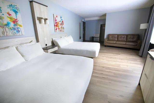 غرفة بسريرين كوين، Travelodge By Wyndham Alma 2/3