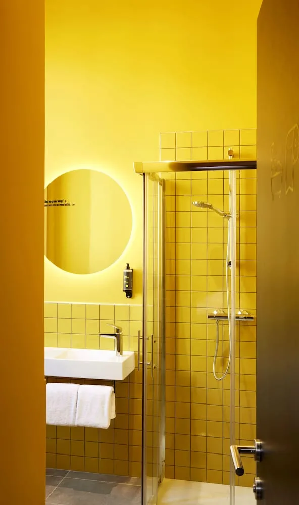 Private, Mixed Dorm, 8 Beds, Terrace، Jo&Joe Roma 3/4