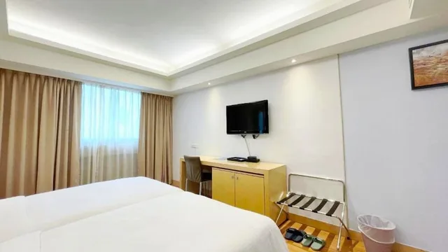 غرفة بسريرين منفصلين، Delton Hotel 4/10