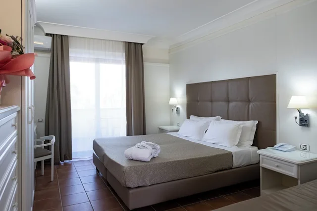 Standard, Twin Beds, Baia Di Ulisse Wellness & Spa 1/8