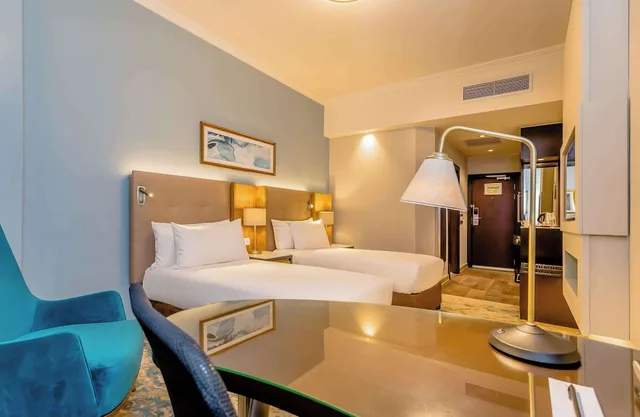 غرفة قياسية بسريرين منفصلين، Southern Sun Sandton 6/10