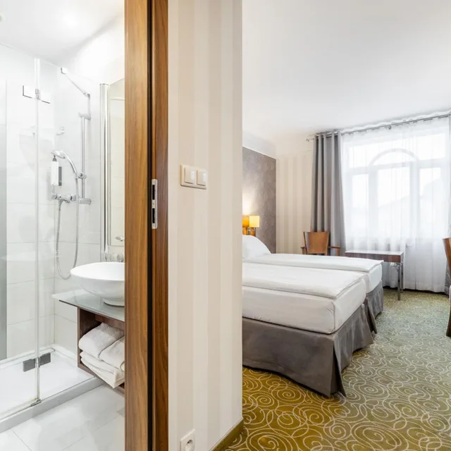 غرفة بسريرين منفصلين، Hotel Lord 10/10