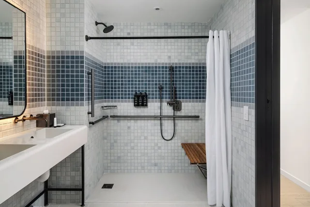 جناح بسرير كينج، Arlo Midtown 5/9