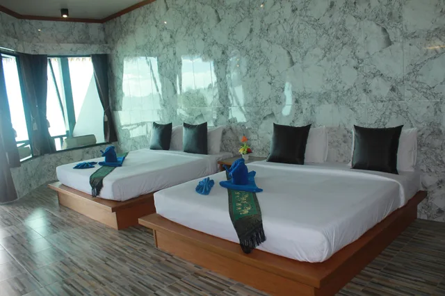 Room, 2 King Beds, Beach Front، Kai Bae Beach Resort Koh Chang 1/3