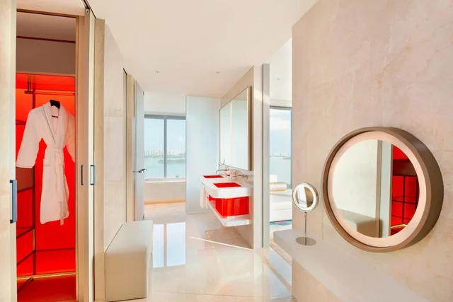 1 Bedroom, Cool, Suite, King Bed, Lake View, Corner، W Suzhou 7/9
