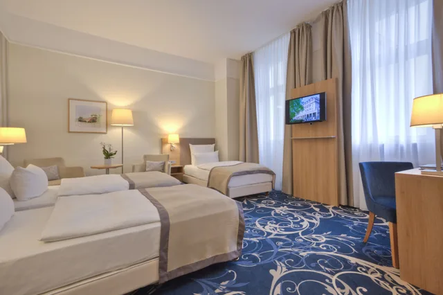 غرفة ثلاثية بثلاثة أسرّة، Schlosshotel Karlsruhe 2/6