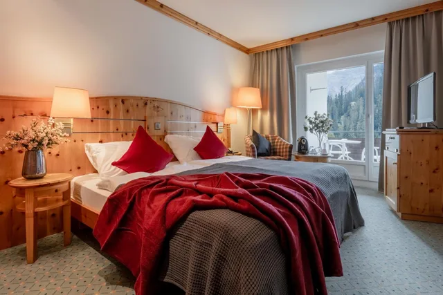 غرفة ديلوكس بسرير مزدوج أو سريرين منفصلين، Robinson Club Arosa 2/9