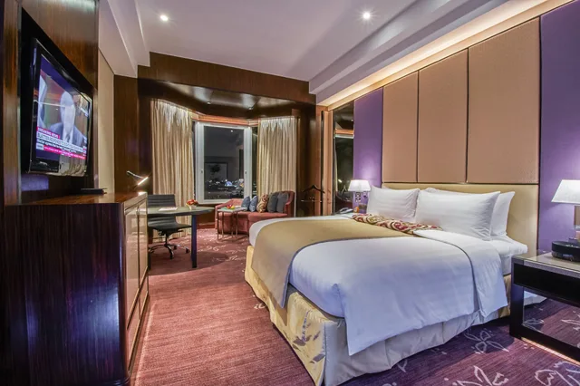 Diamond Club King Non-Smoking.، Diamond Hotel Philippines 2/3
