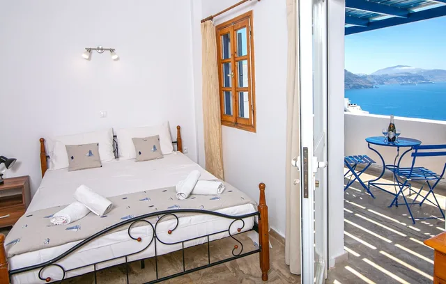 Room, Double Bed, Caldera View، Stelios Rooms 2/4