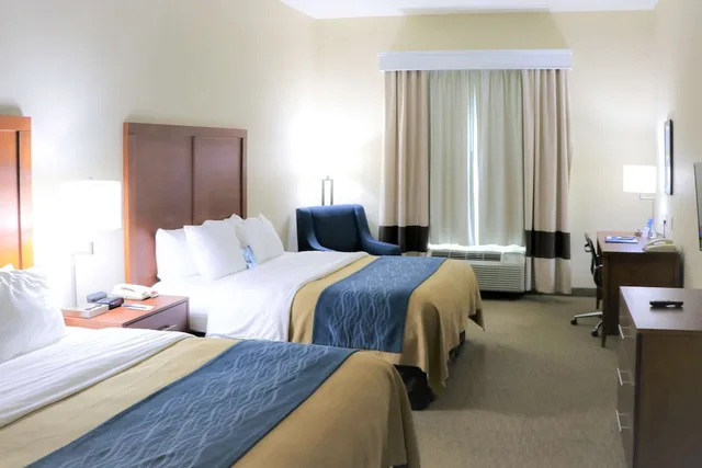 غرفة بسريرين كوين لذوي الإعاقة، Comfort Inn and Suites Sikeston I-55 2/8
