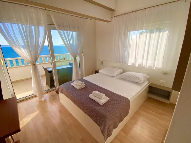 غرفة كلاسيكية بسرير كوين بشرفة، Stipe Aparthotel 1/4
