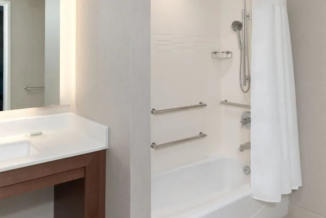 جناح بسريرين كوين مع أريكة بحوض استحمام لذوي الإعاقة، Residence Inn Fairfield Napa 4/5