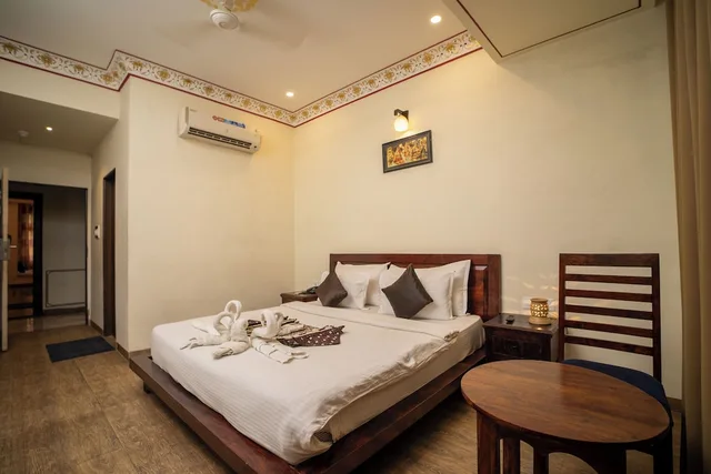 غرفة ملكية ديلوكس بسرير مزدوج، Hotel Laxmi Niwas 1/10