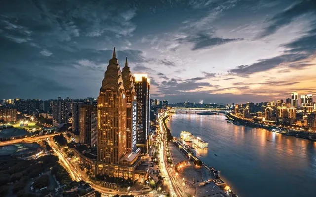 غرفة بسرير كينج بإطلالة على المدينة، Sheraton Chongqing 8/8