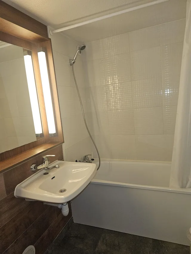 غرفة قياسية بسرير مزدوج، CAMPANILE VILLENEUVE SUR LOT - PUJOLS 10/10
