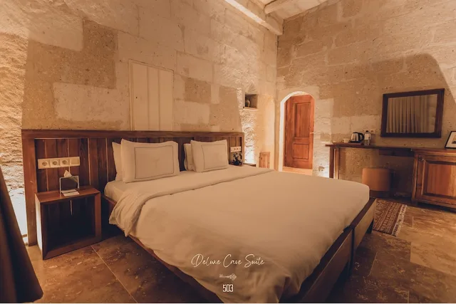 Cave, Deluxe, Suite، Nino Cave Suites 1/2