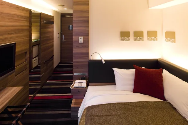 غرفة بسرير نصف مزدوج للمدخنين، Tokyo Green Palace 3/4