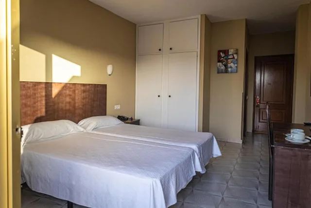 Standard, Twin Beds, Aeropuerto Sur 7/10