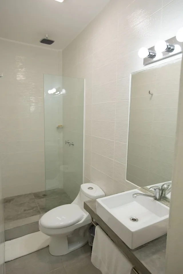 Superior, Queen Bed, Balcony, El Caite San Juan del Sur 4/5