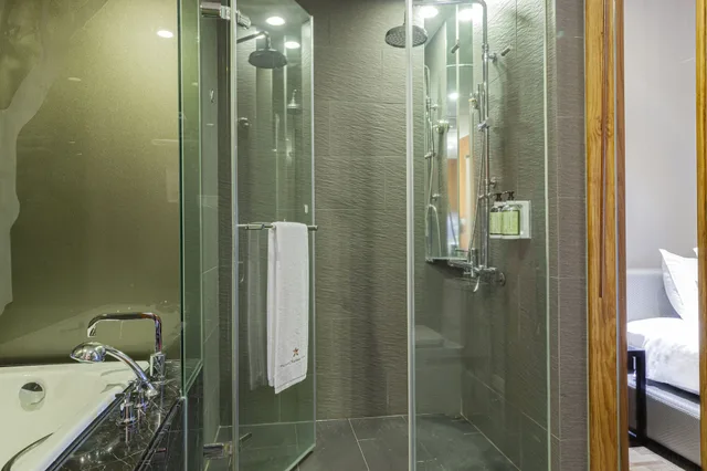 غرفة جونيور بسرير مزدوج، Pacific Business Hotel 4/4